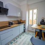 #202-heart Of Vieil - Place Nationale-high-end Newly Renovated & Furnished Apartment