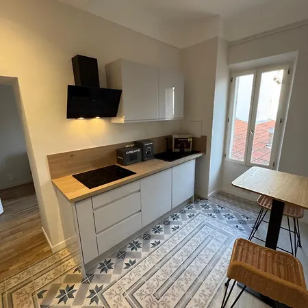 #202-heart Of Vieil - Place Nationale-high-end Newly Renovated & Furnished Antibes