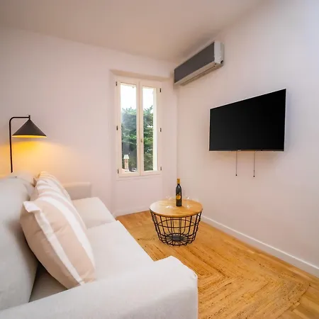 #202-heart Of Vieil - Place Nationale-high-end Newly Renovated & Furnished * Antibes