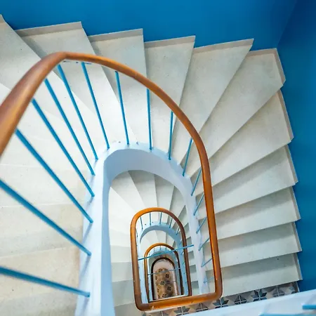 #202-heart Of Vieil - Place Nationale-high-end Newly Renovated & Furnished Appartamento